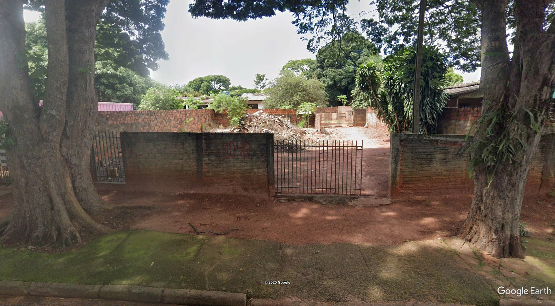 Imóvel c/ 600m² no Distrito de Sumaré em Paranavaí/PR - leilão judicial - Não informado BR - lance mínimo R$ 85.000