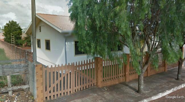 Imóvel C/ 406m² Em Califórnia/pr, localizado em California - PR, bairro Centro