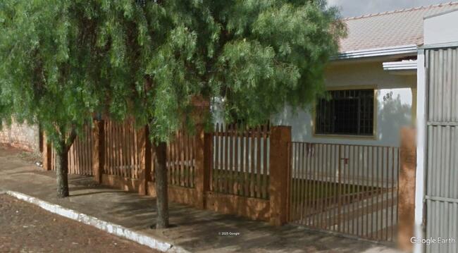 Imóvel C/ 406m² Em Califórnia/pr, localizado em California - PR, bairro Centro