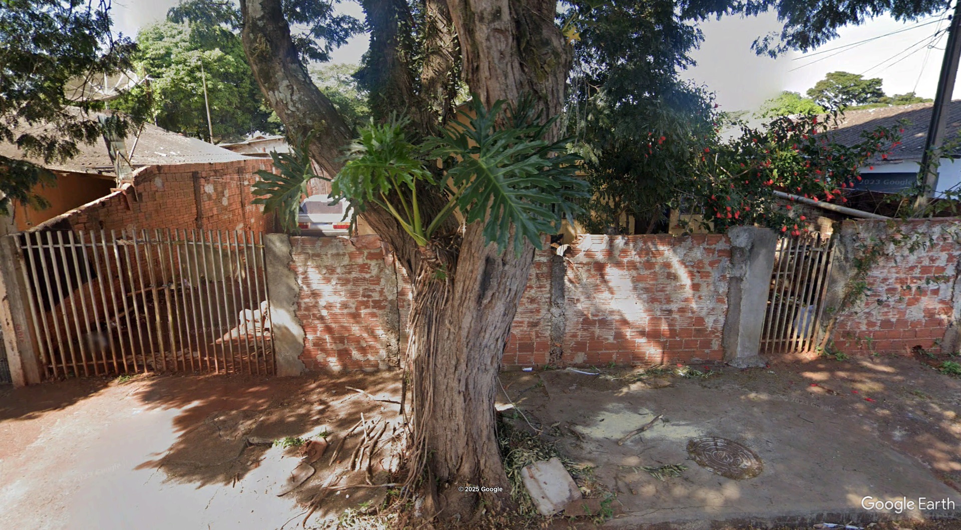 Imóvel c/ 207,20m² em Arapongas/PR - leilão judicial - Arapongas PR - lance mínimo R$ 34.000