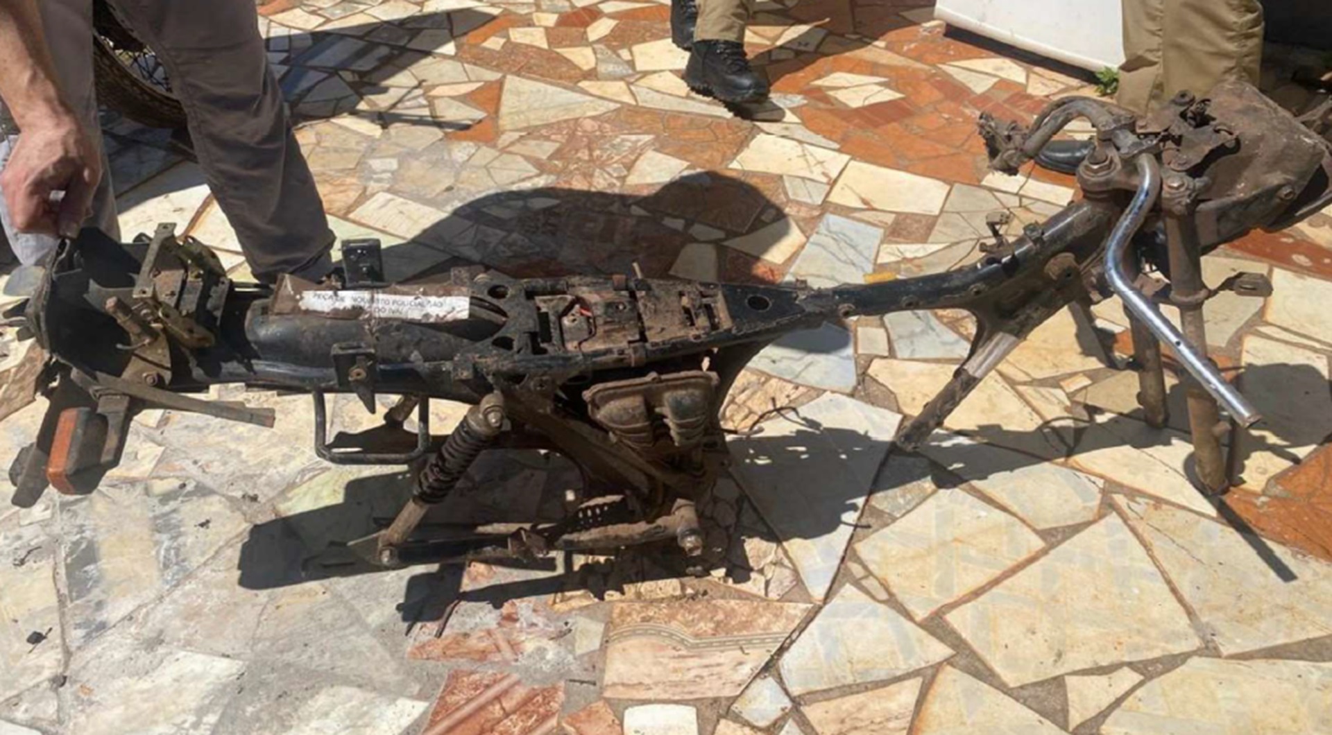 SUCATA - Yamaha DT 180, em São João do Ivaí/PR - leilão judicial - Não informado BR - lance mínimo R$ 160