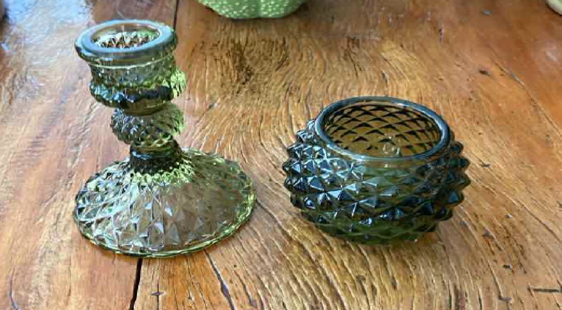 02 castiçal pequenos - leilão judicial - Não informado BR - lance mínimo R$ 90