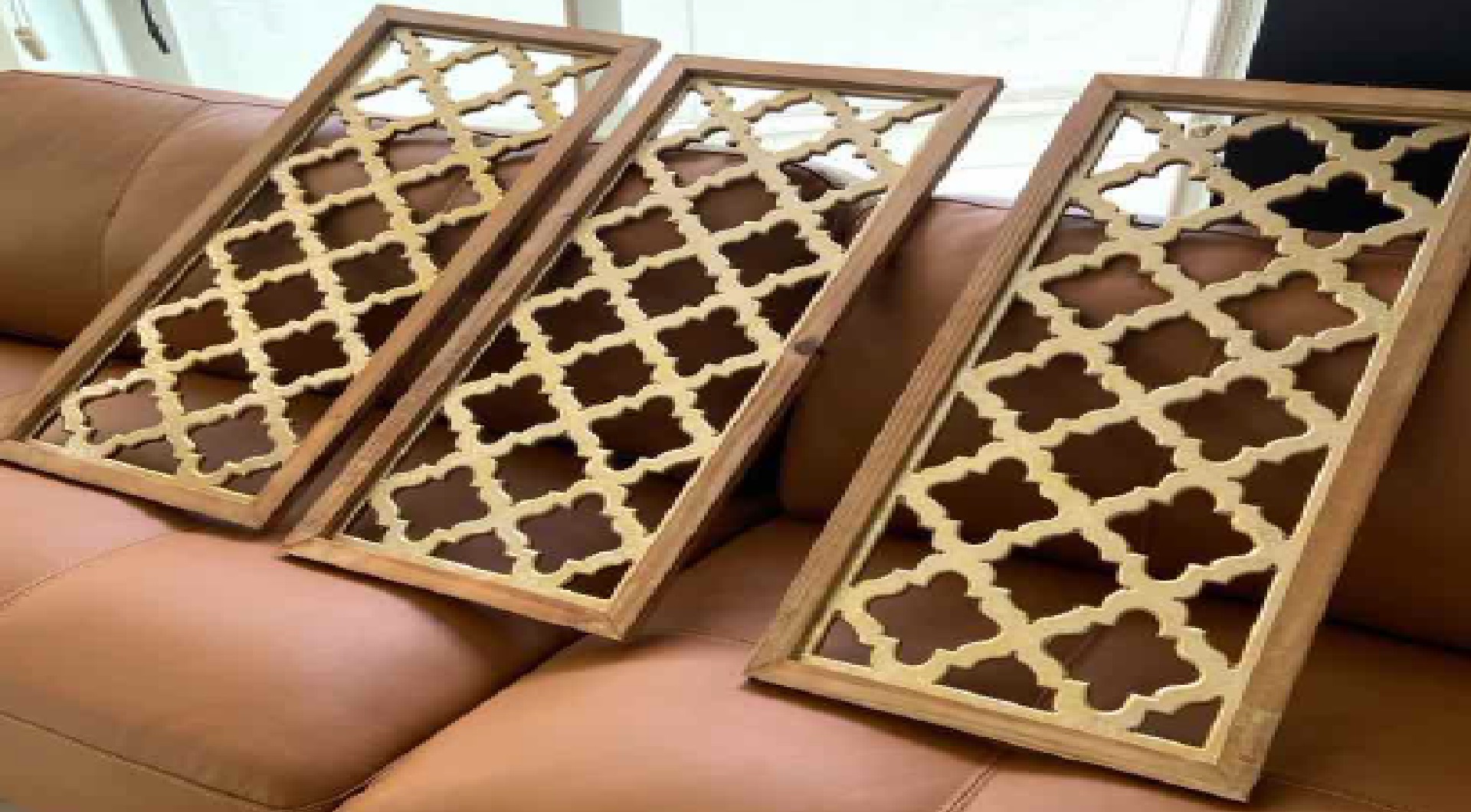 01 trio quadros dourados em madeira - leilão judicial - Não informado BR - lance mínimo R$ 200