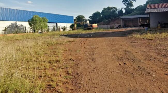 Direitos - Imóvel C/ 2.921,15m² Em Apucarana/pr, localizado em Apucarana - PR, bairro Gleba Nova Ukrania