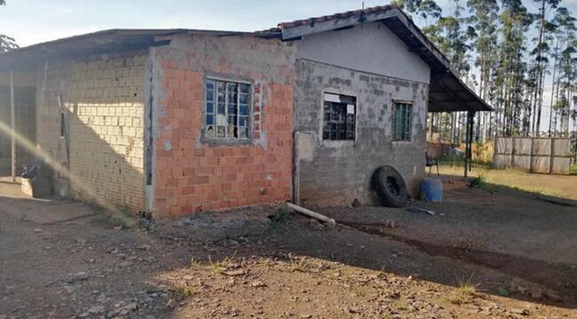 Direitos - Imóvel C/ 2.921,15m² Em Apucarana/pr, localizado em Apucarana - PR, bairro Gleba Nova Ukrania