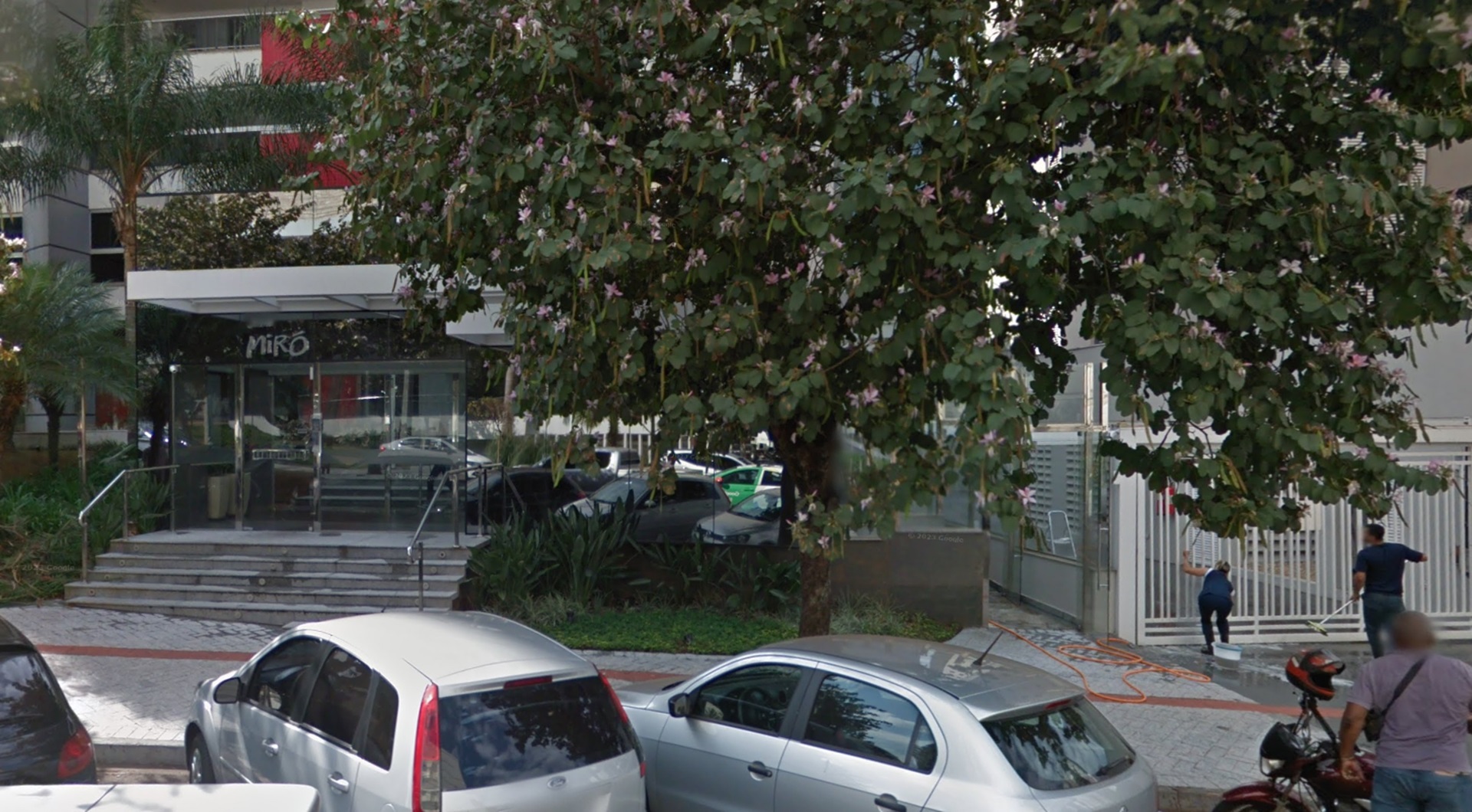 Garagem nº 05/05A do Ed. Joan Miró em Londrina/PR - leilão judicial - Londrina PR - lance mínimo R$ 66.000