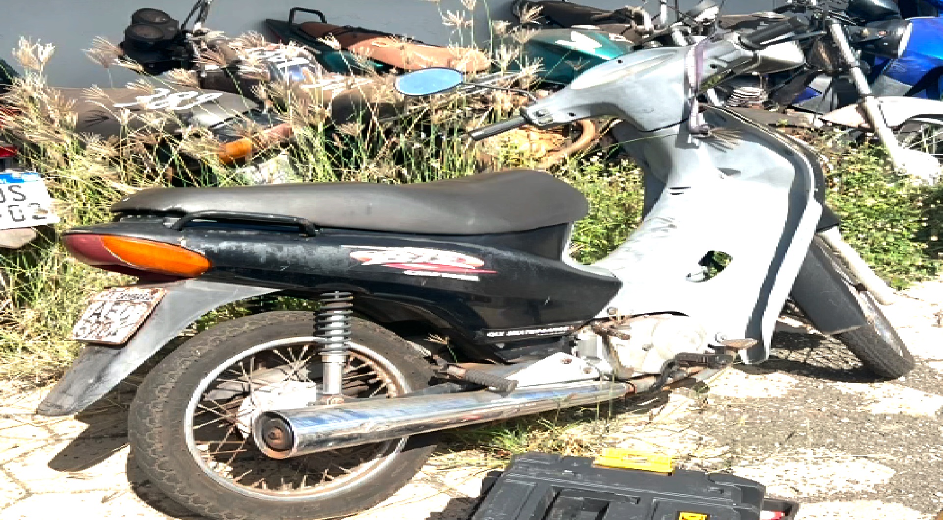 Sucata - Honda Biz C100, 00/00 em Andirá/PR - leilão judicial - Não informado BR - lance mínimo R$ 224