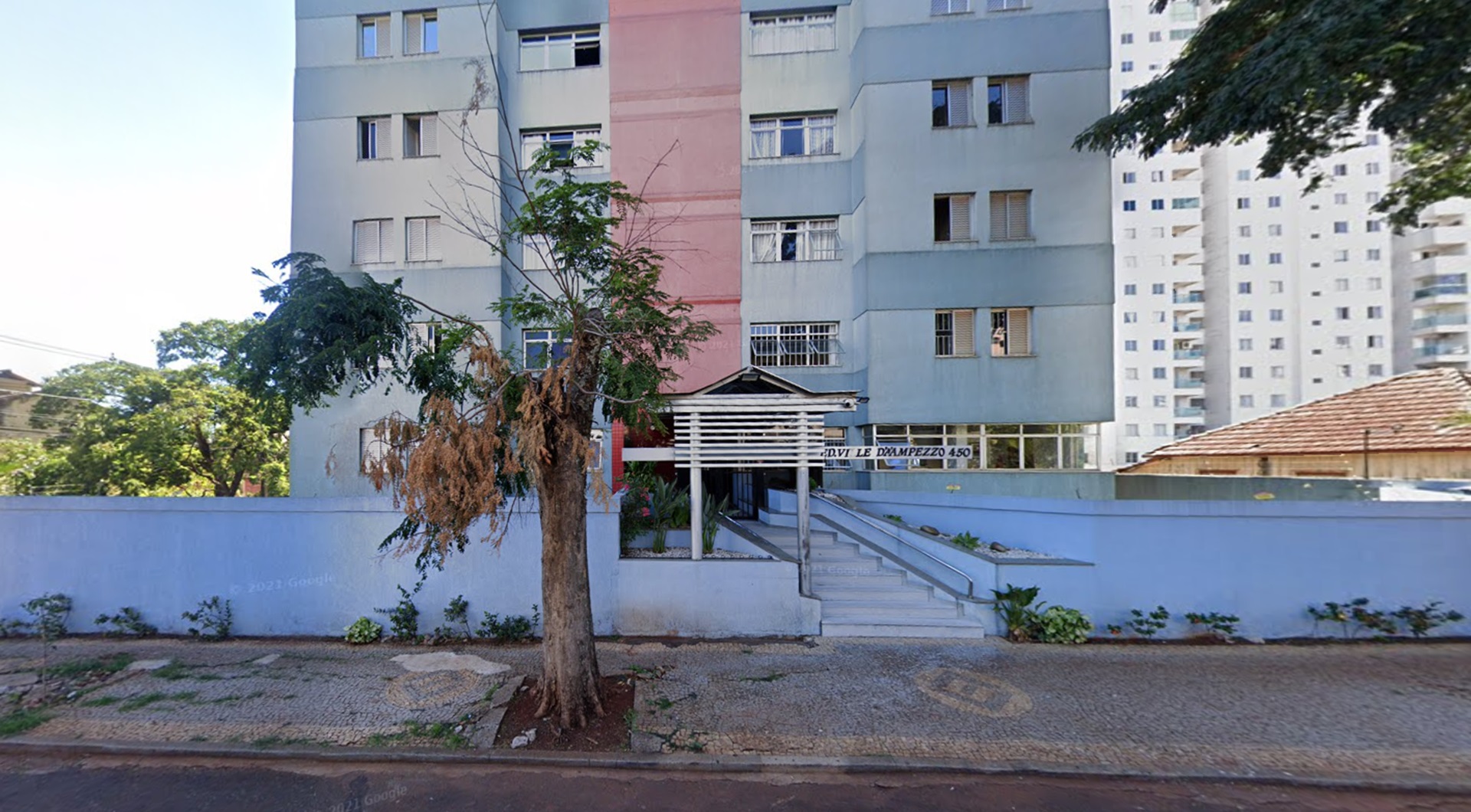 Apto nº 103 do Ed. Ville Dampezzo em Londrina/PR - leilão judicial - Londrina PR - lance mínimo R$ 145.000