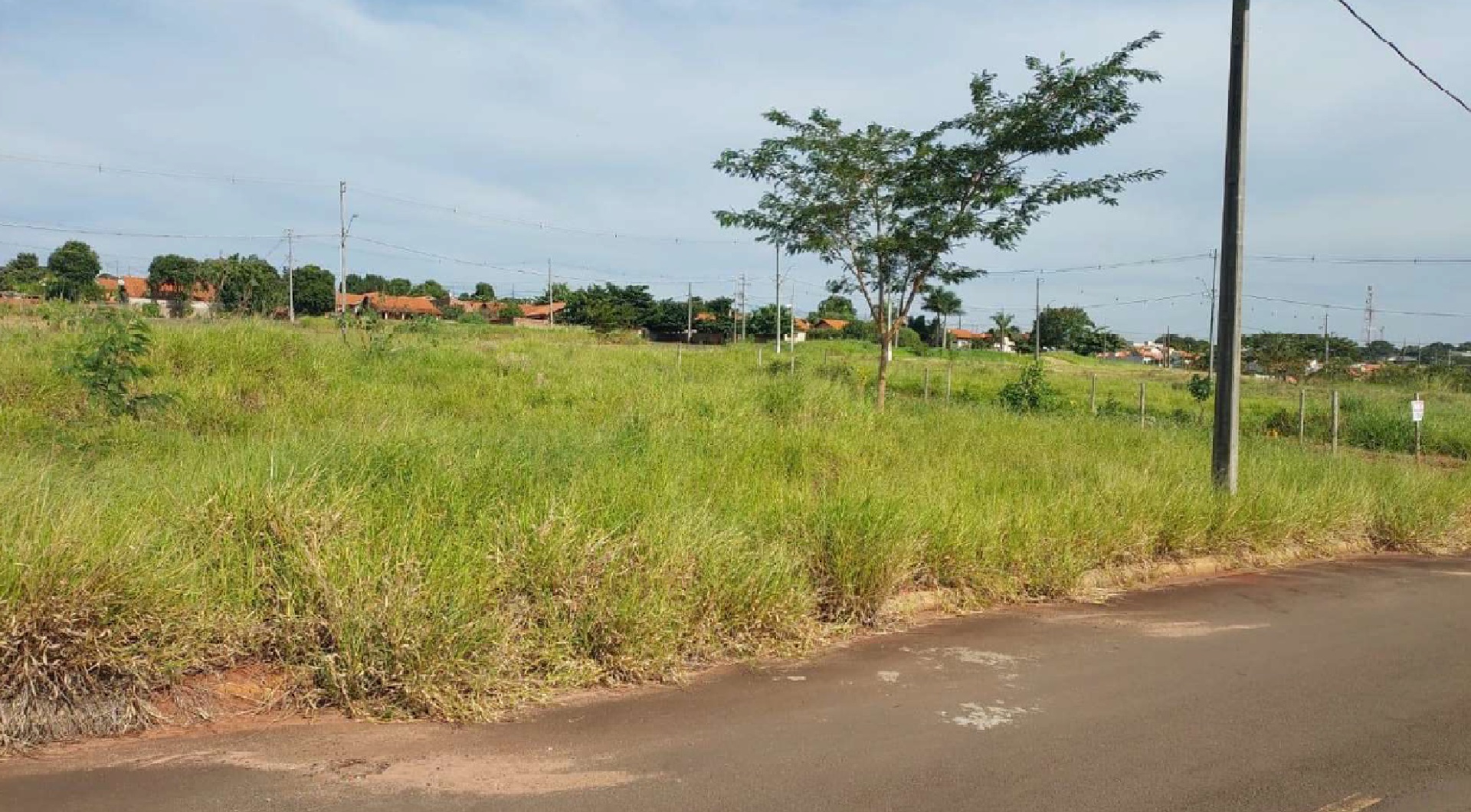 Imóvel c/ 180m² no Parque Res. Pérola II em Pérola/PR - leilão judicial - Não informado BR - lance mínimo R$ 15.000