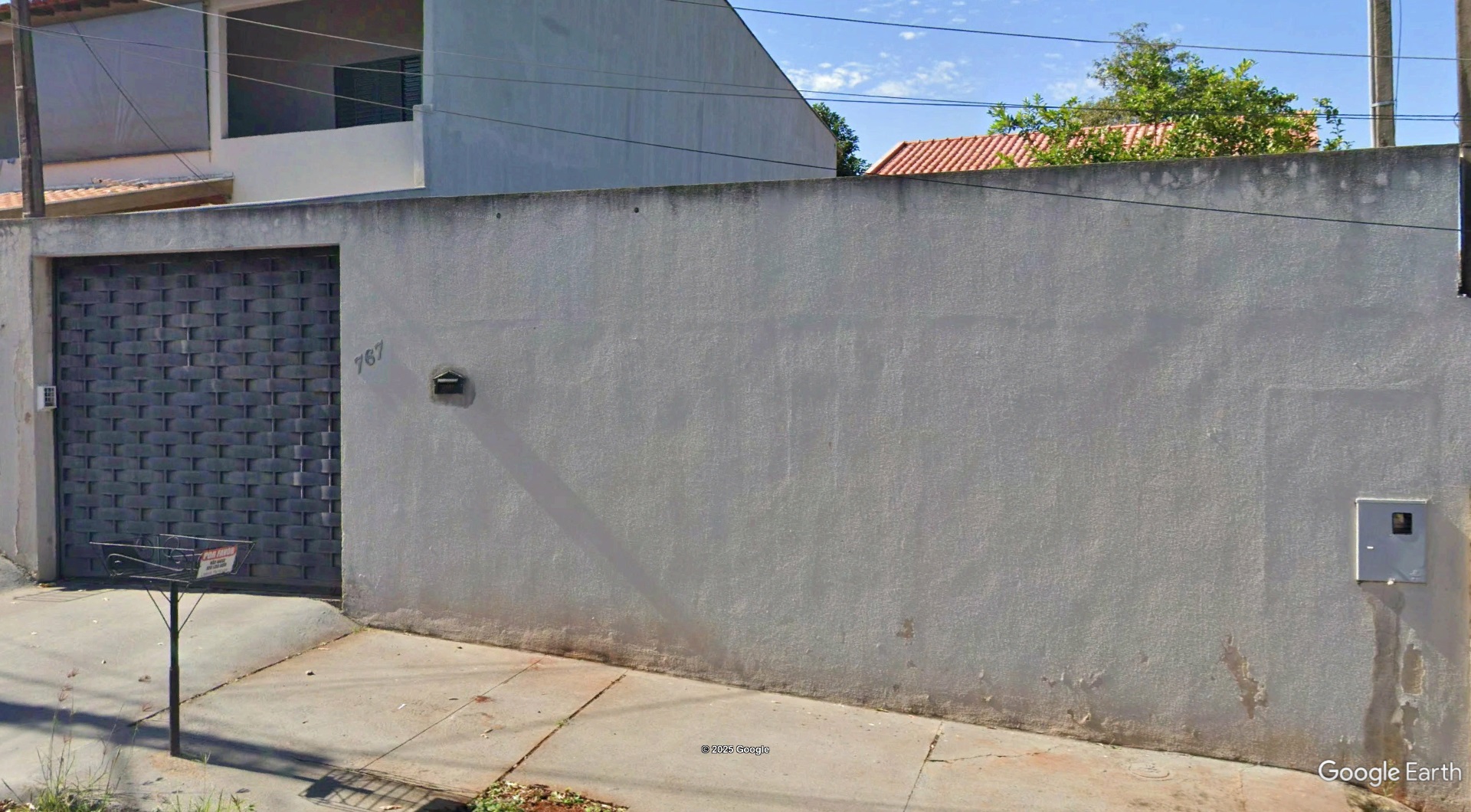 Imóvel c/ 298,62m² em Londrina/PR - leilão judicial - Londrina PR - lance mínimo R$ 175.000