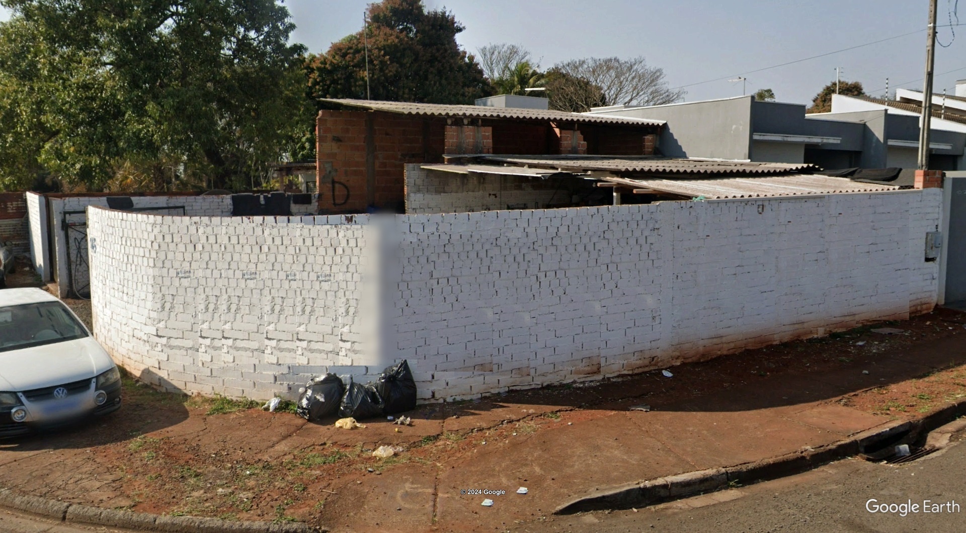 Imóvel c/ 264,36m² em Arapongas/PR - leilão judicial - Arapongas PR - lance mínimo R$ 161.000