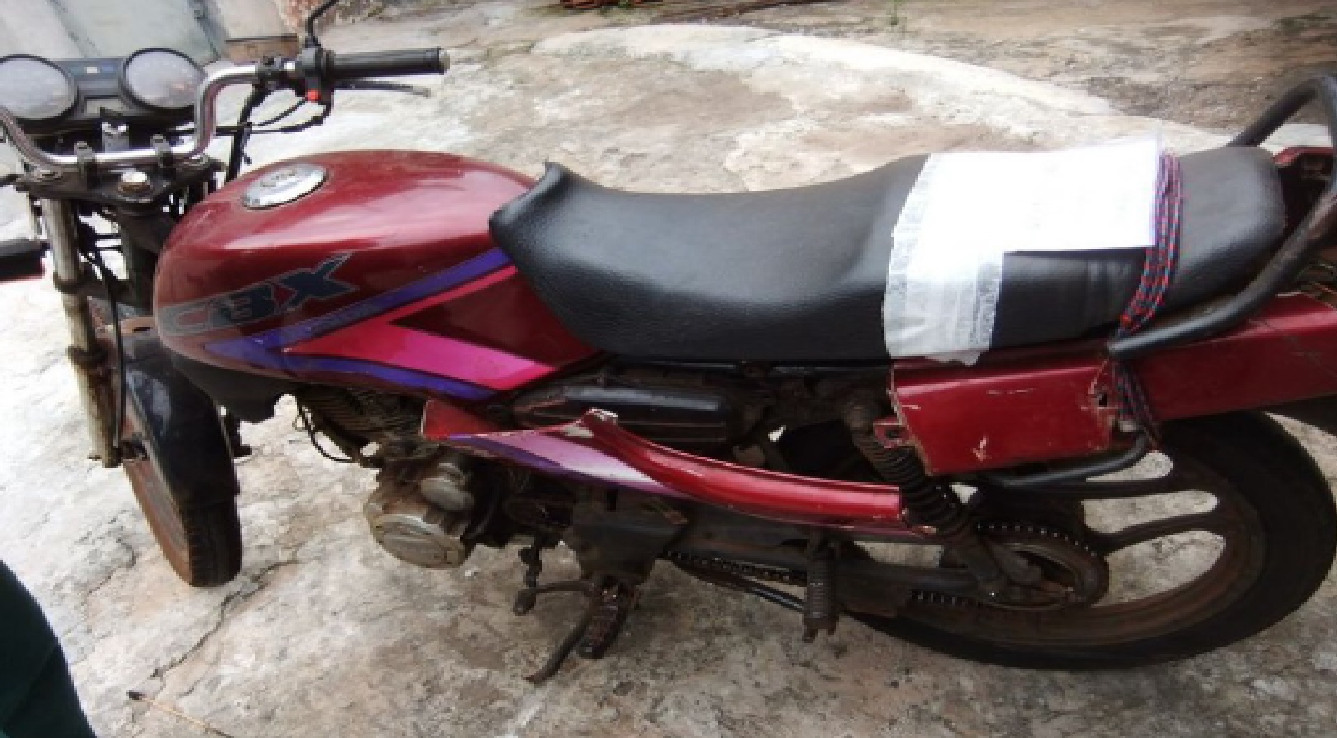 Sucata - Honda CBX 150 Aero, em Bela Vista do Paraíso/PR - leilão judicial - Não informado BR - lance mínimo R$ 160