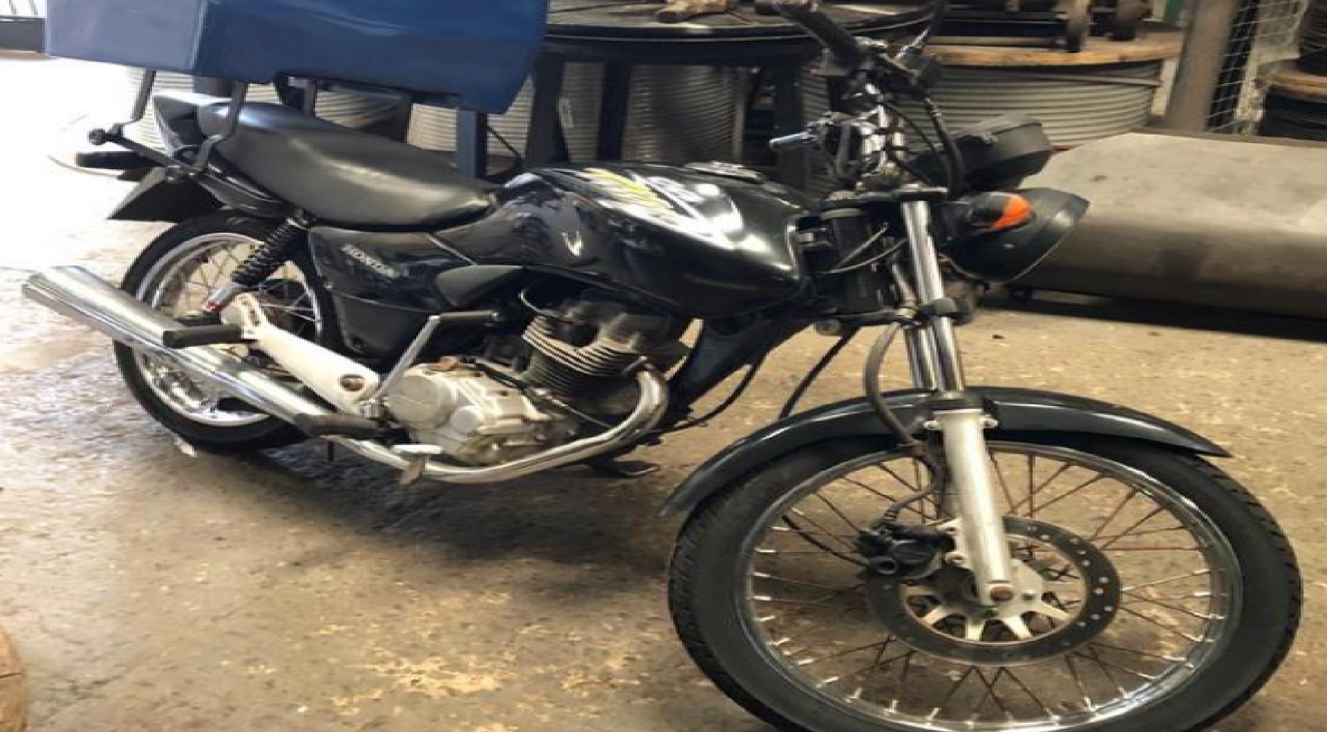 Honda 125 Titan ES, 03/04 em Londrina/PR - leilão judicial - Londrina PR - lance mínimo R$ 2.900