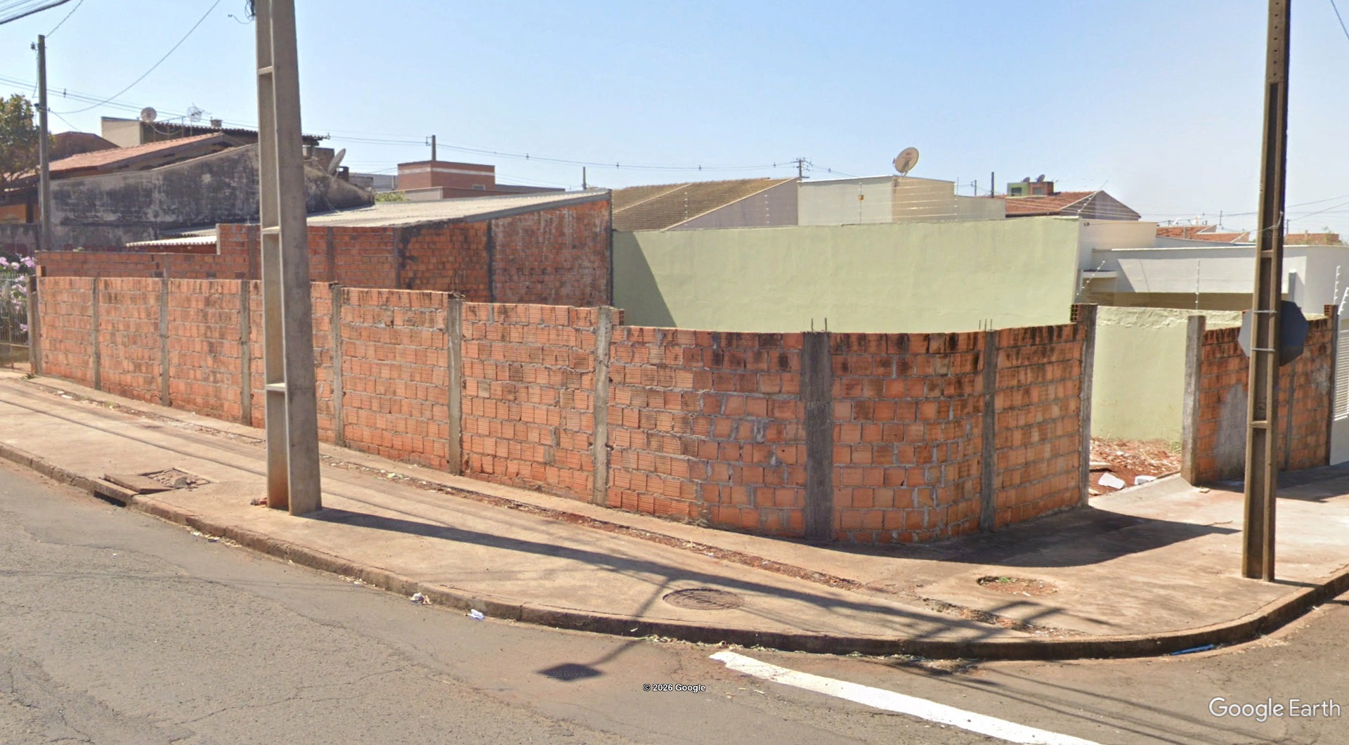 Leilão de Casas Imóvel em Londrina/PR - Lance Inicial R$ 183.333 - Judicial