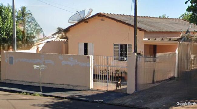 Direitos - Imóvel C/ 256m² Em Bandeirantes/pr, localizado em Bandeirantes - PR, bairro Vila Tiradentes