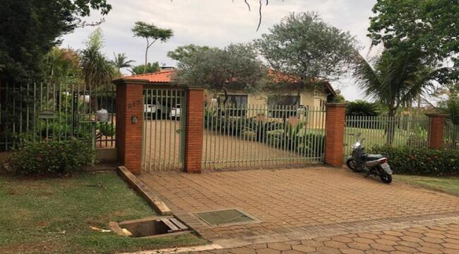 Imóvel C/ 2.605,97m² No Cond. Estância Bomtempo Em Londrina/pr, localizado em Londrina - PR