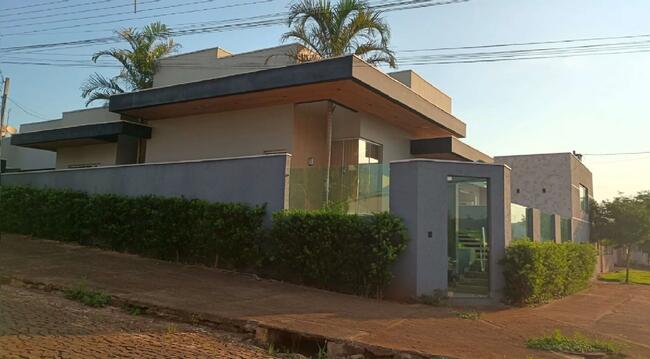 Imóvel C/ 385m² Em Barbosa Ferraz/pr, localizado em Barbosa Ferraz - PR
