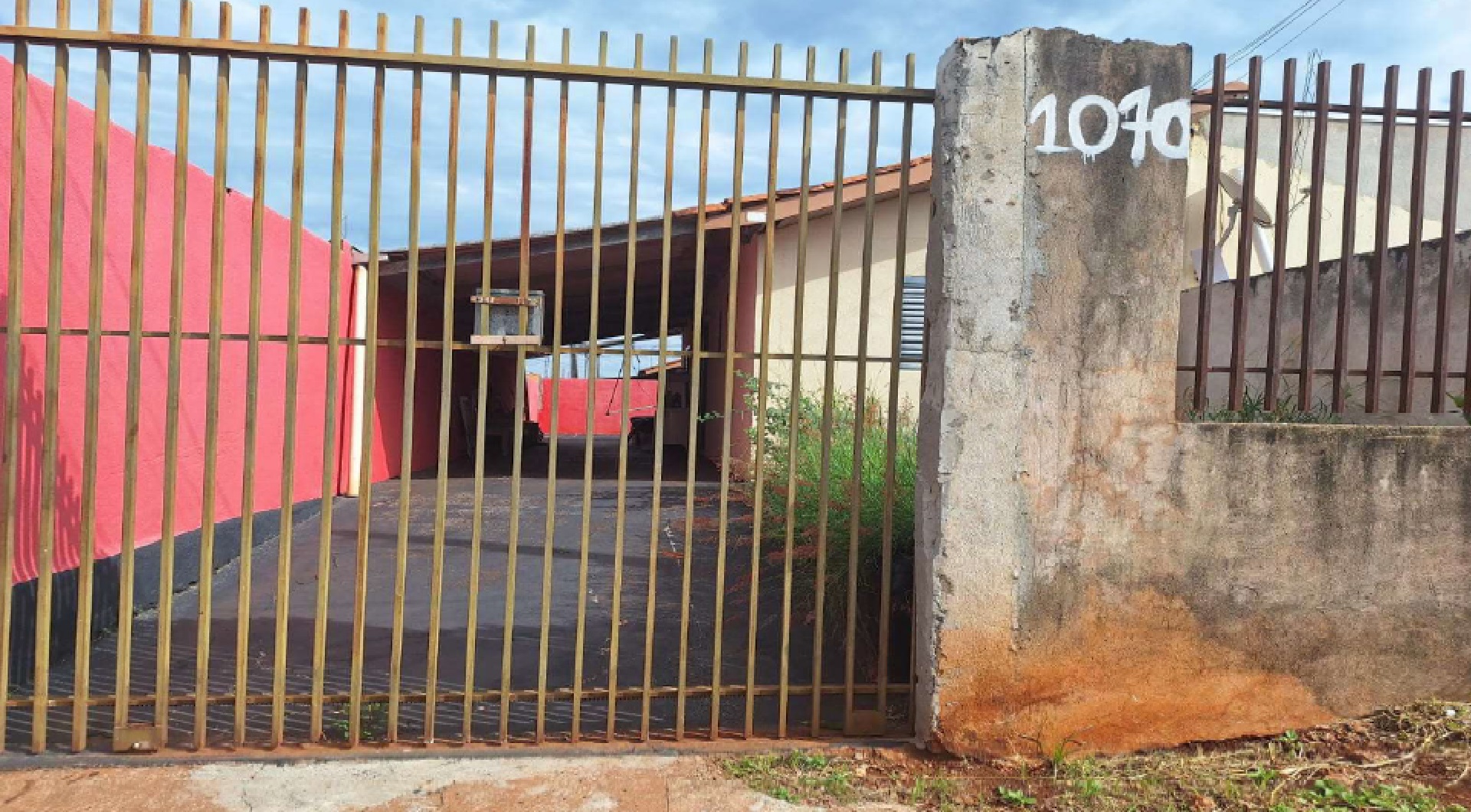 Imóvel c/ 127m² no Res. Araucária I em Arapongas/PR - leilão judicial - Arapongas PR - lance mínimo R$ 86.250