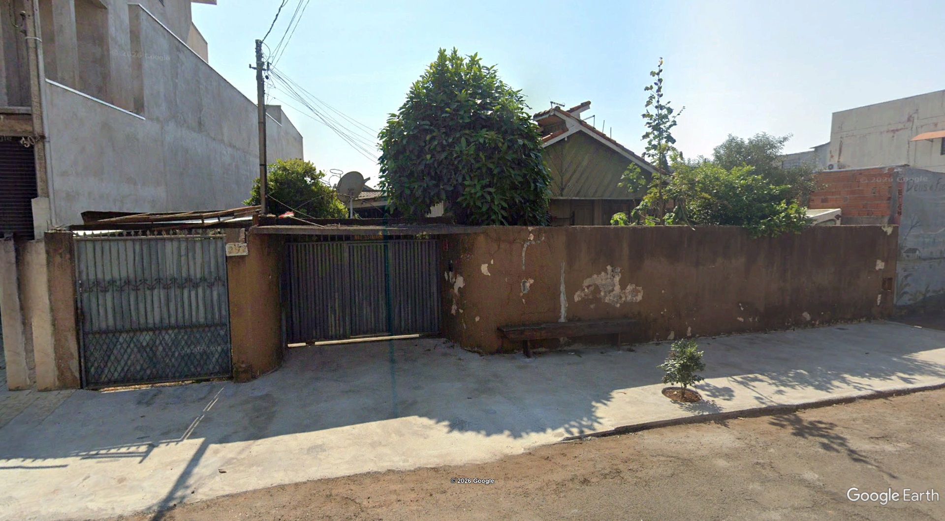 10% de um imóvel c/ 405m² na Vila Aparecida em Arapongas/PR - leilão judicial - Arapongas PR - lance mínimo R$ 26.250