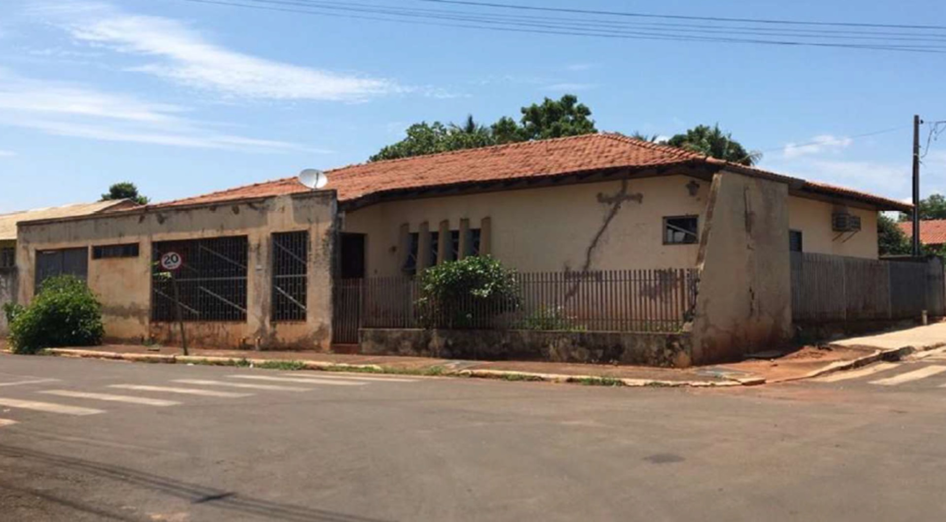 Imóvel c/ 450m² em Santa Inês/PR - leilão judicial - Não informado BR - lance mínimo R$ 144.822