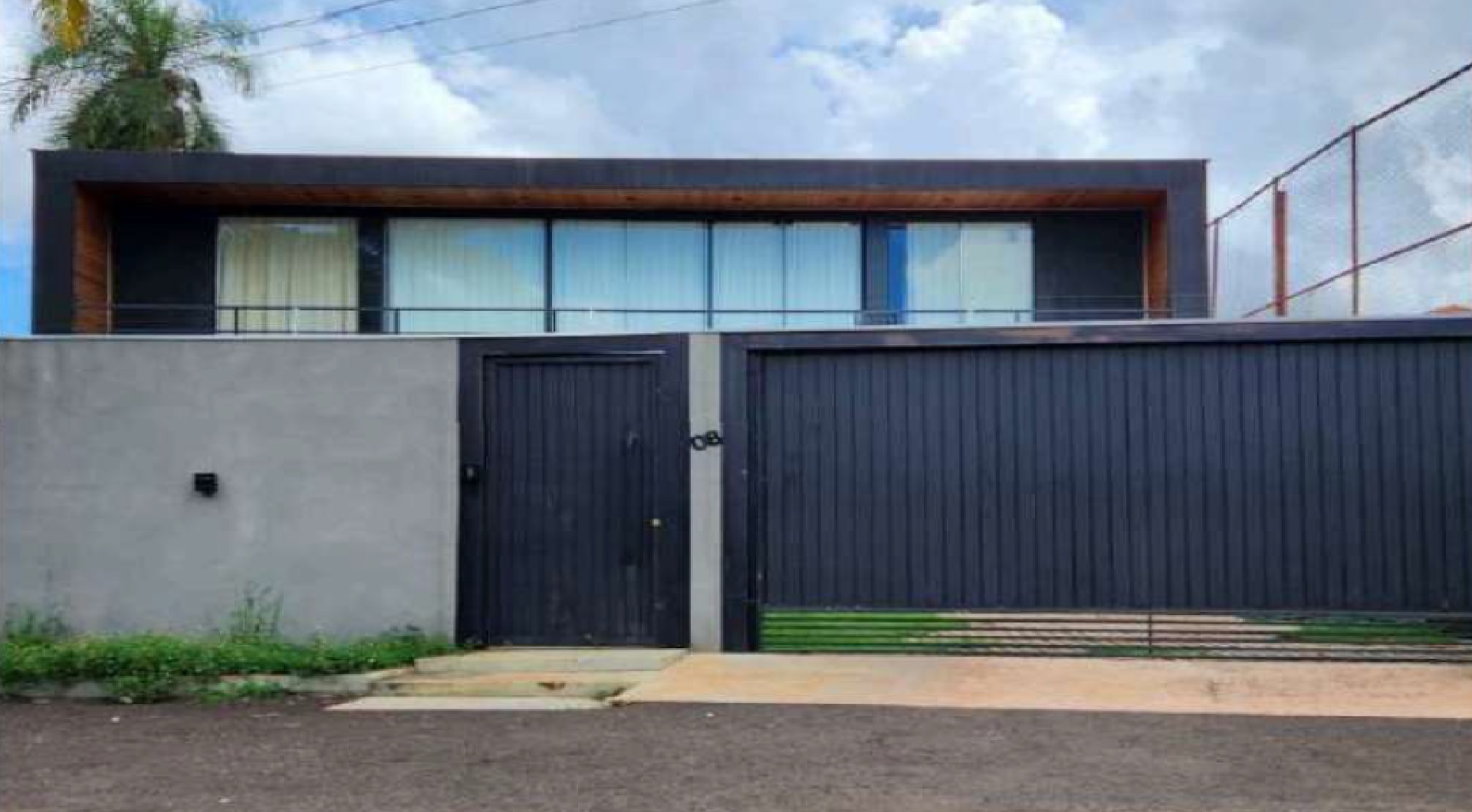 Leilão de Casas Imóvel em Campo Grande/MS - Lance Inicial R$ 520.982 - Judicial