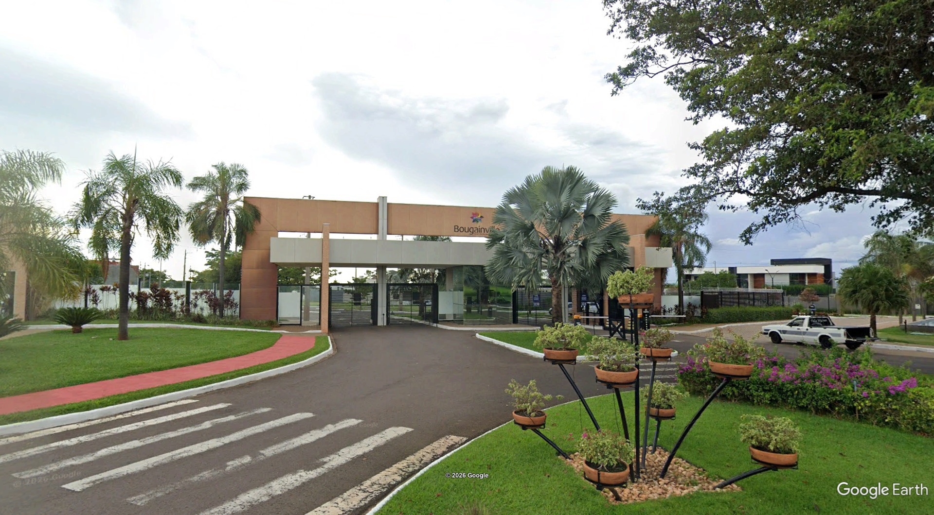 Unidade nº 33 do Cond. Bougainville Residence & Resort em Paranavaí/PR - leilão judicial - Não informado BR - lance mínimo R$ 125.000