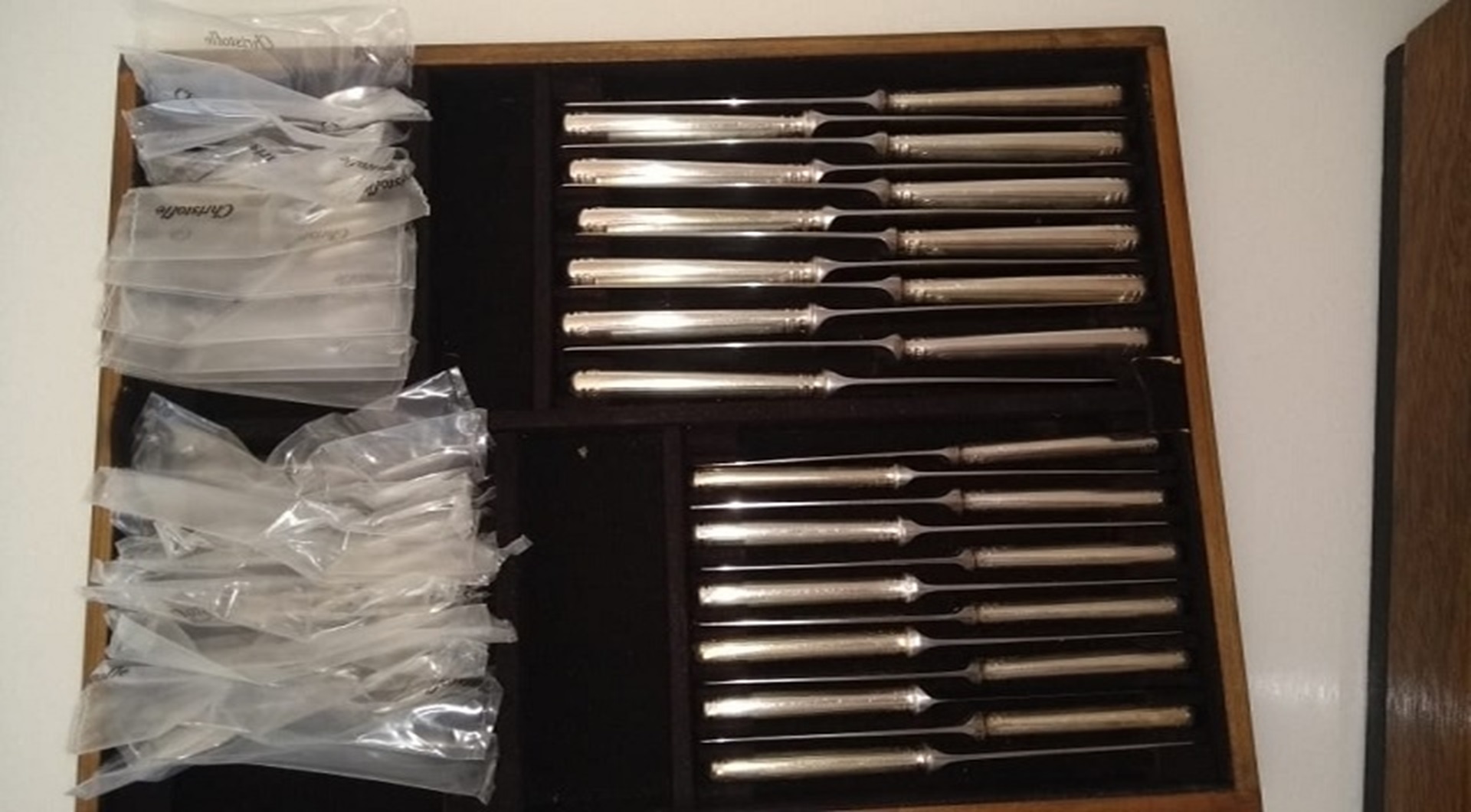 01 faqueiro em prata Christofle - leilão judicial - Não informado BR - lance mínimo R$ 0