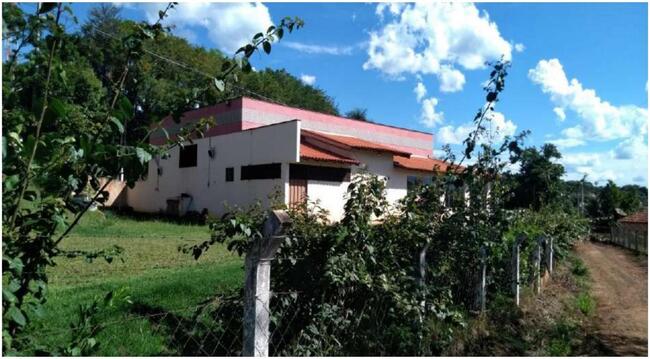 Imóvel C/ 12.100m² No Bairro Dourado Em Barra Do Jacaré/pr, localizado em Barra Do Jacaré - PR, bairro Dourado