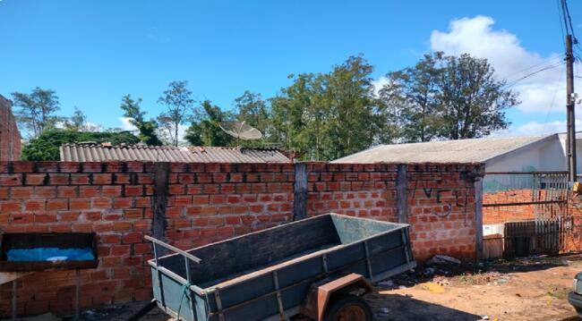Direitos - Imóvel C/ 250m² Em Arapongas/pr, localizado em Arapongas - PR