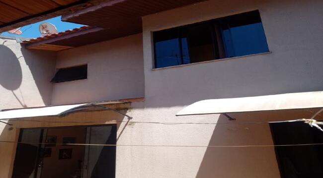 50% De Um Imóvel C/ 119,20m² No Jardim Sinhá Em Guarapuava/pr, localizado em Guarapuava - PR, bairro Jardim Sinhá