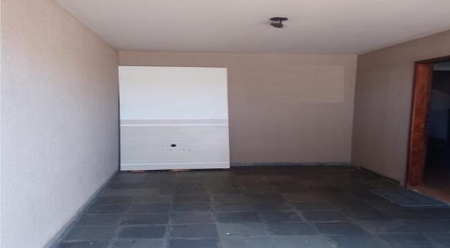 50% De Um Imóvel C/ 119,20m² No Jardim Sinhá Em Guarapuava/pr, localizado em Guarapuava - PR, bairro Jardim Sinhá
