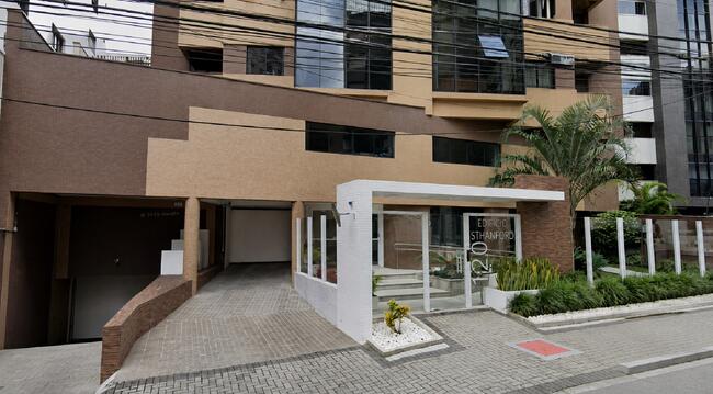Apto Nº 102 Do Ed. Sthanford Em Curitiba/pr, localizado em Curitiba - PR, bairro Água Verde