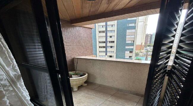 Apto Nº 102 Do Ed. Sthanford Em Curitiba/pr, localizado em Curitiba - PR, bairro Água Verde