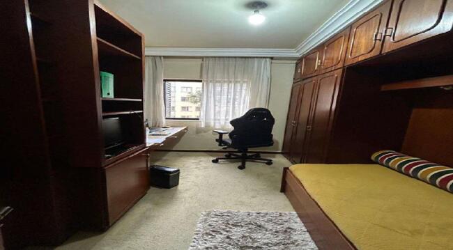 Apto Nº 102 Do Ed. Sthanford Em Curitiba/pr, localizado em Curitiba - PR, bairro Água Verde