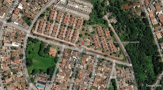 Sobrado Nº 05 Do Cond. Res. Aurora Tropical Em Londrina/pr, localizado em Londrina - PR