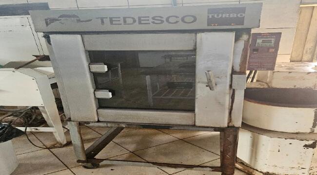 Foto de 01 forno industrial marca Tedesco