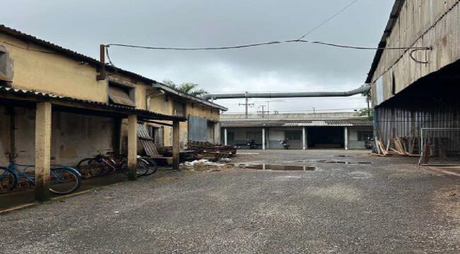 Imóvel C/ 7.622,75m² No Parque Industrial I Em Arapongas/pr, localizado em Arapongas - PR