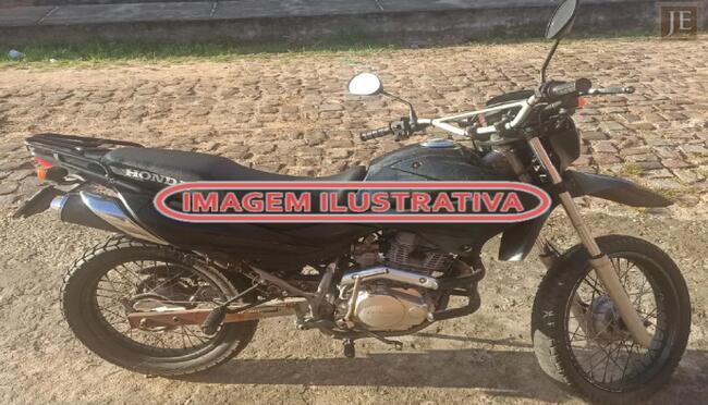 Foto de Honda NXR Bros KS, 05/06 em Lapa/PR