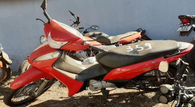Foto de Sucata - Honda BIZ 125 KS, em Andirá/PR