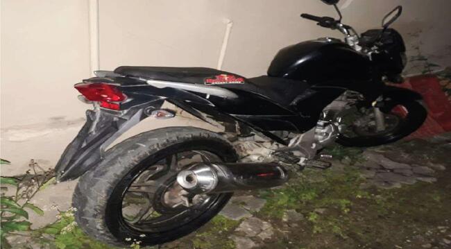 Foto de SUCATA - CB 300, em Cerro Azul/PR