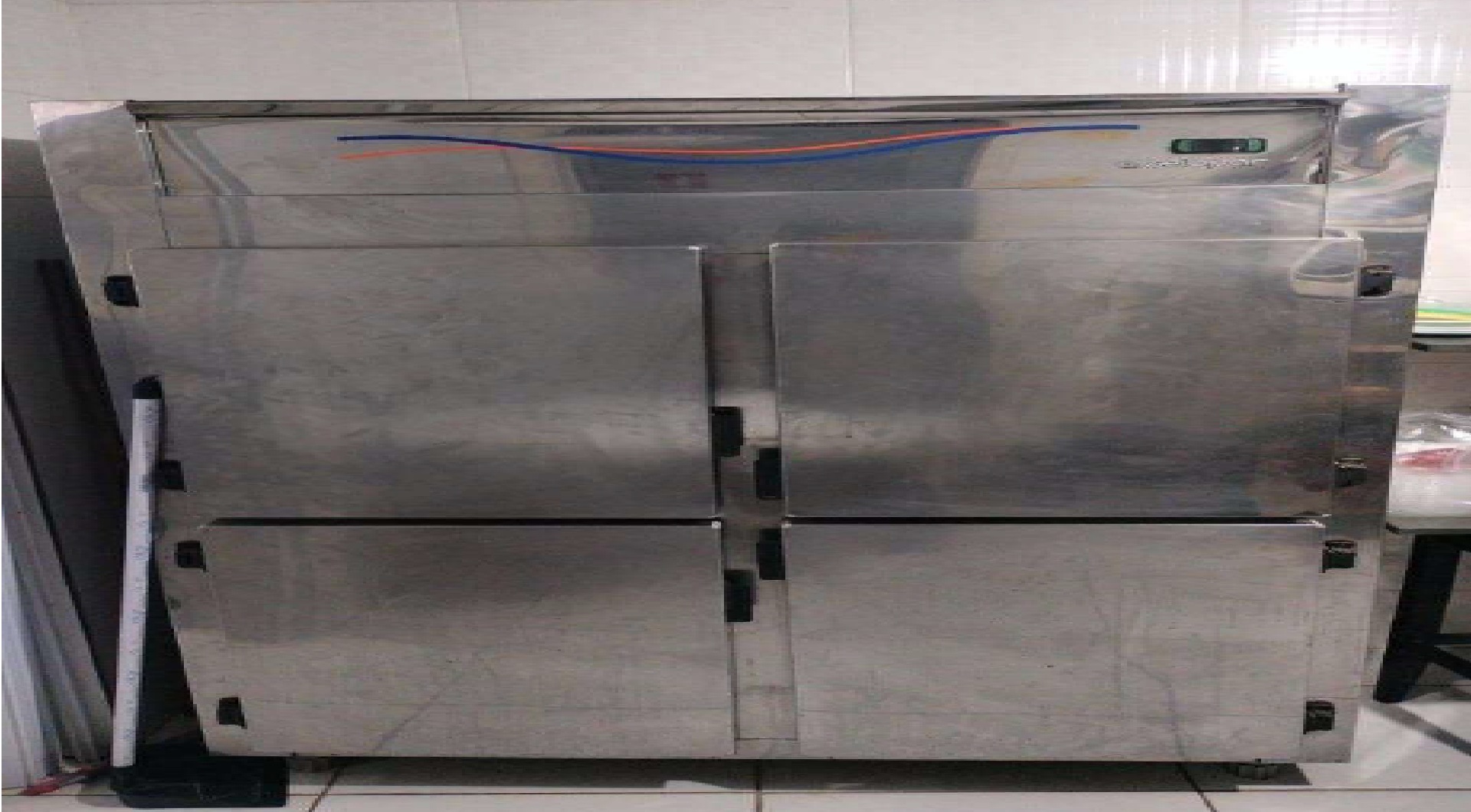 Foto de 01 freezer, marca Gelopar