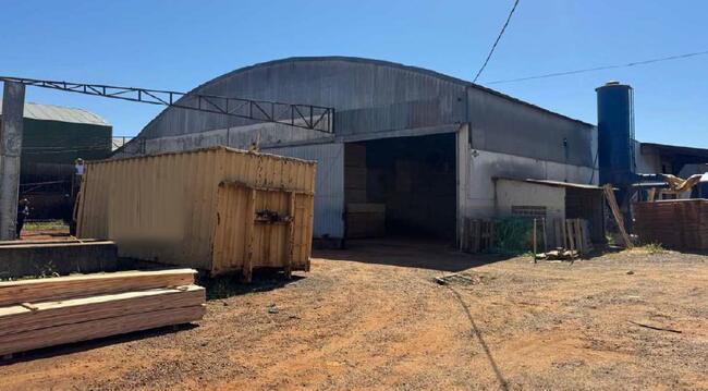 Direitos - Imóvel C/ 22.170,48m² Em Arapongas/pr, localizado em Arapongas - PR