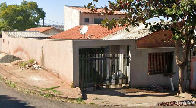 Direitos - Imóvel C/ 152,50m² No Res. Araucária I Em Arapongas/pr, localizado em Arapongas - PR