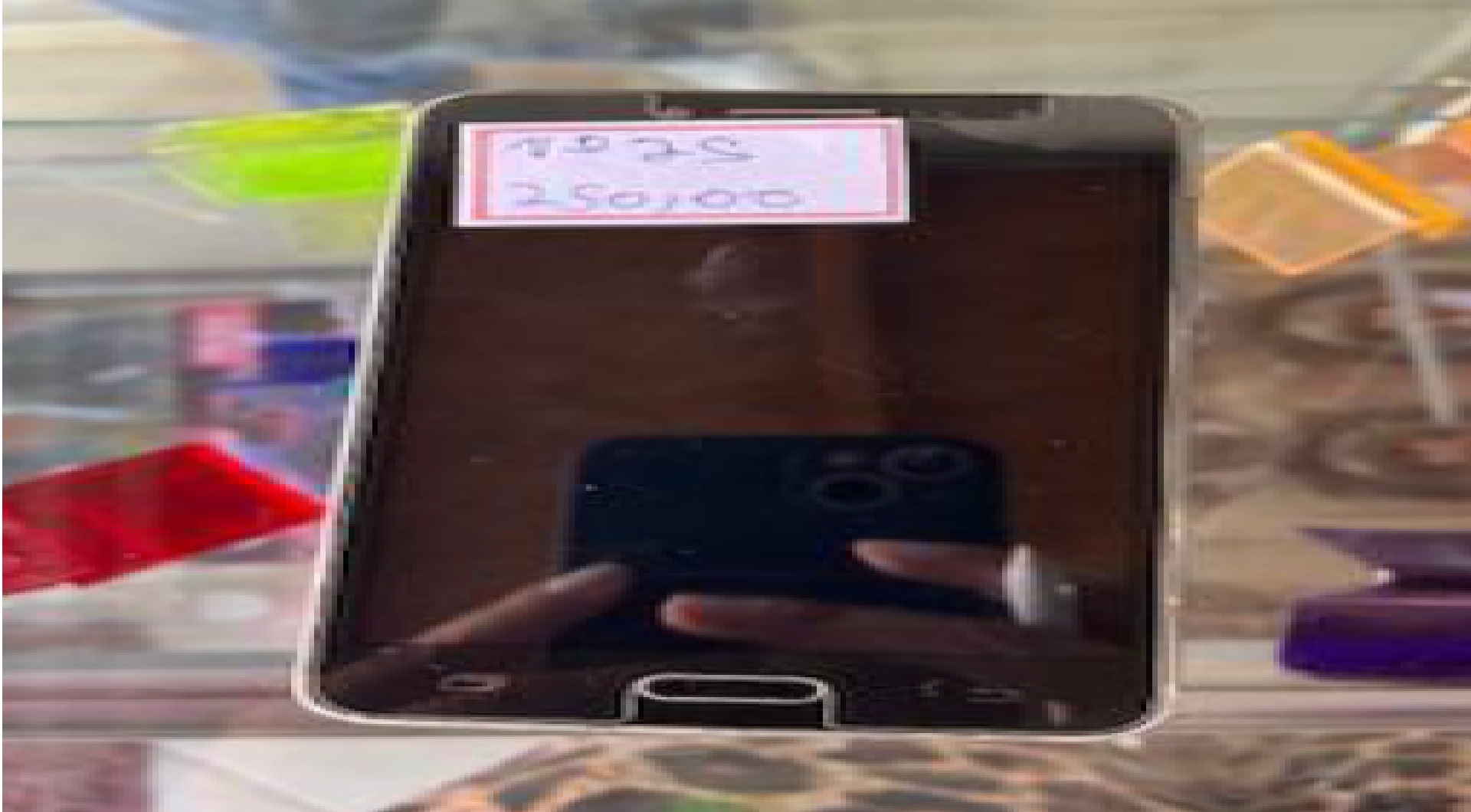 Foto de 01 celular Samsung J5
