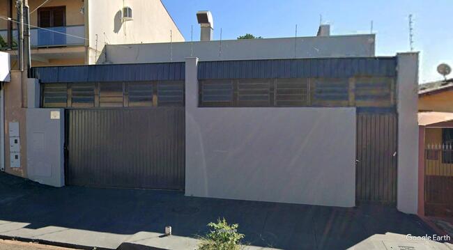 Imóvel C/ 330m² Parque Res. Joaquim Piza Em Londrina/pr, localizado em Londrina - PR