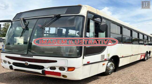 M. Benz OF 1318, 92/93 em Ubiratã/PR — leilão em Ubiratã/PR