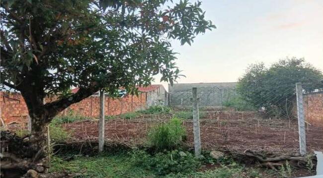 Imóvel C/ 360m² No Jardim Tarobá Em Cambé/pr, localizado em Cambé - PR, bairro Jardim Tarobá