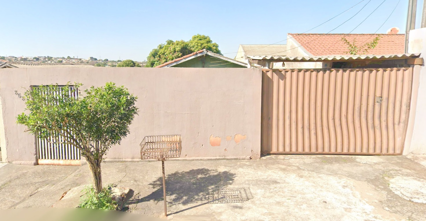 Casa murada com 4 quartos e 46,08 m² construída