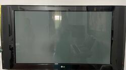 01 televisão LG