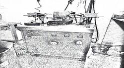 01 máquina passadeira de bonés